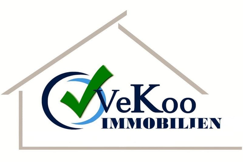 ImmoVeKoo! – Logo mit Haus und grünem Haken